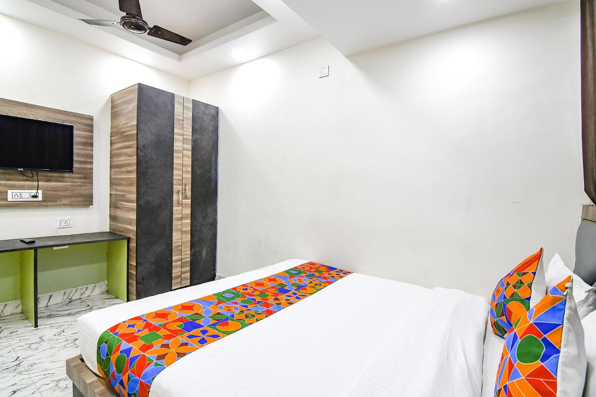Hotel Fabexpress Sr Royale - Nr Sealdah Station Calcuta Exterior foto