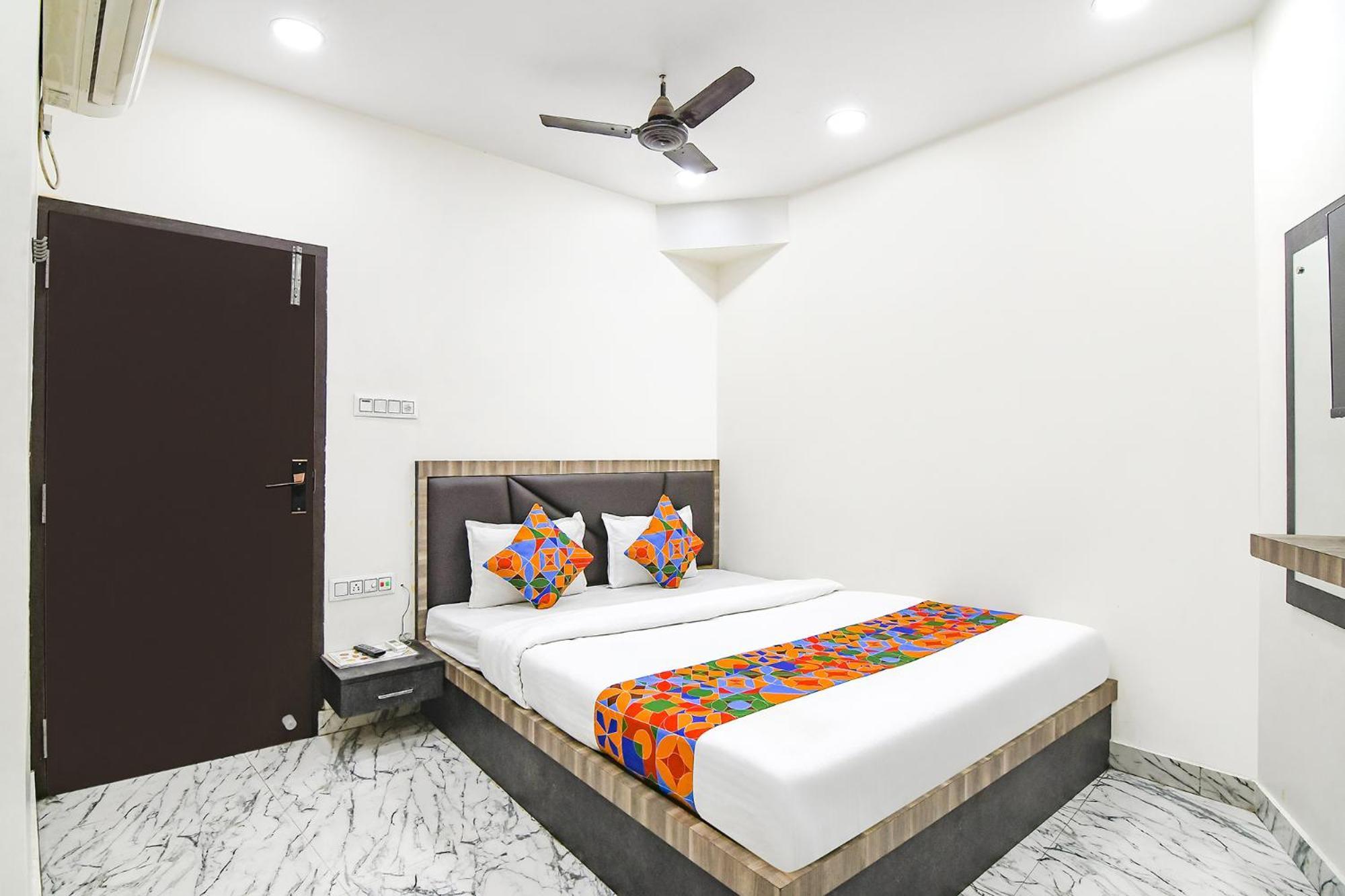 Hotel Fabexpress Sr Royale - Nr Sealdah Station Calcuta Exterior foto