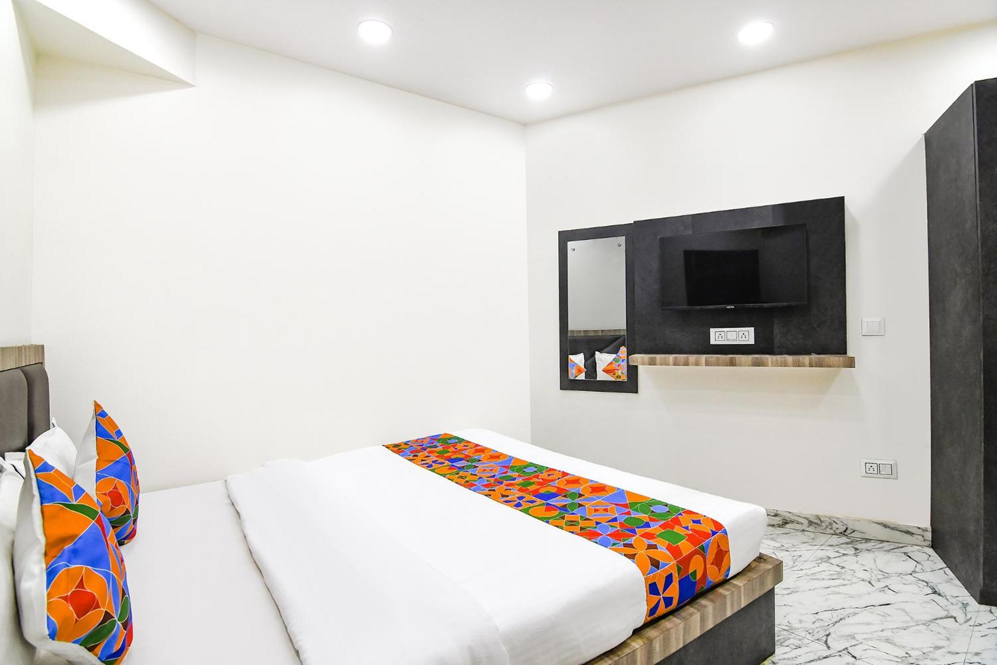 Hotel Fabexpress Sr Royale - Nr Sealdah Station Calcuta Exterior foto